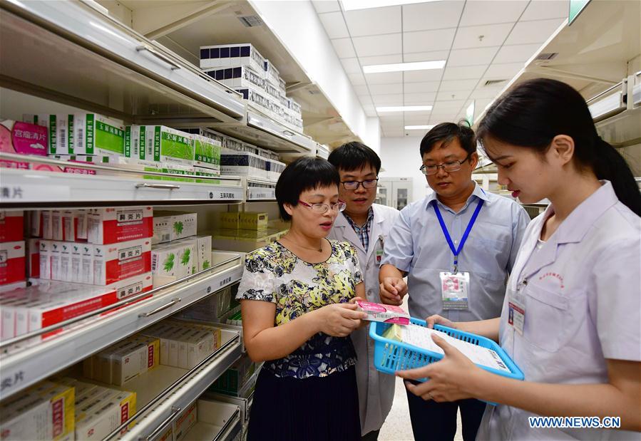 China Considers Tougher Law Against Counterfeit Drugs